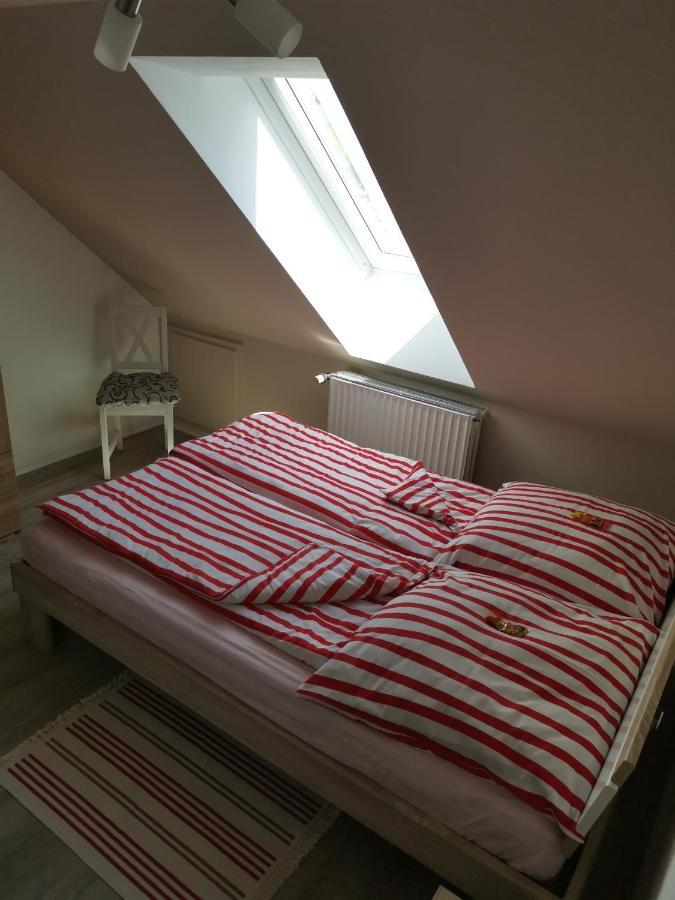 Susan's Ole Schoolhus Appartement *